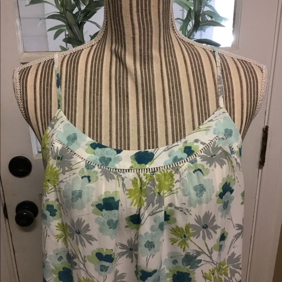 NWT Loft soft green floral camisole - Picture 2 of 7